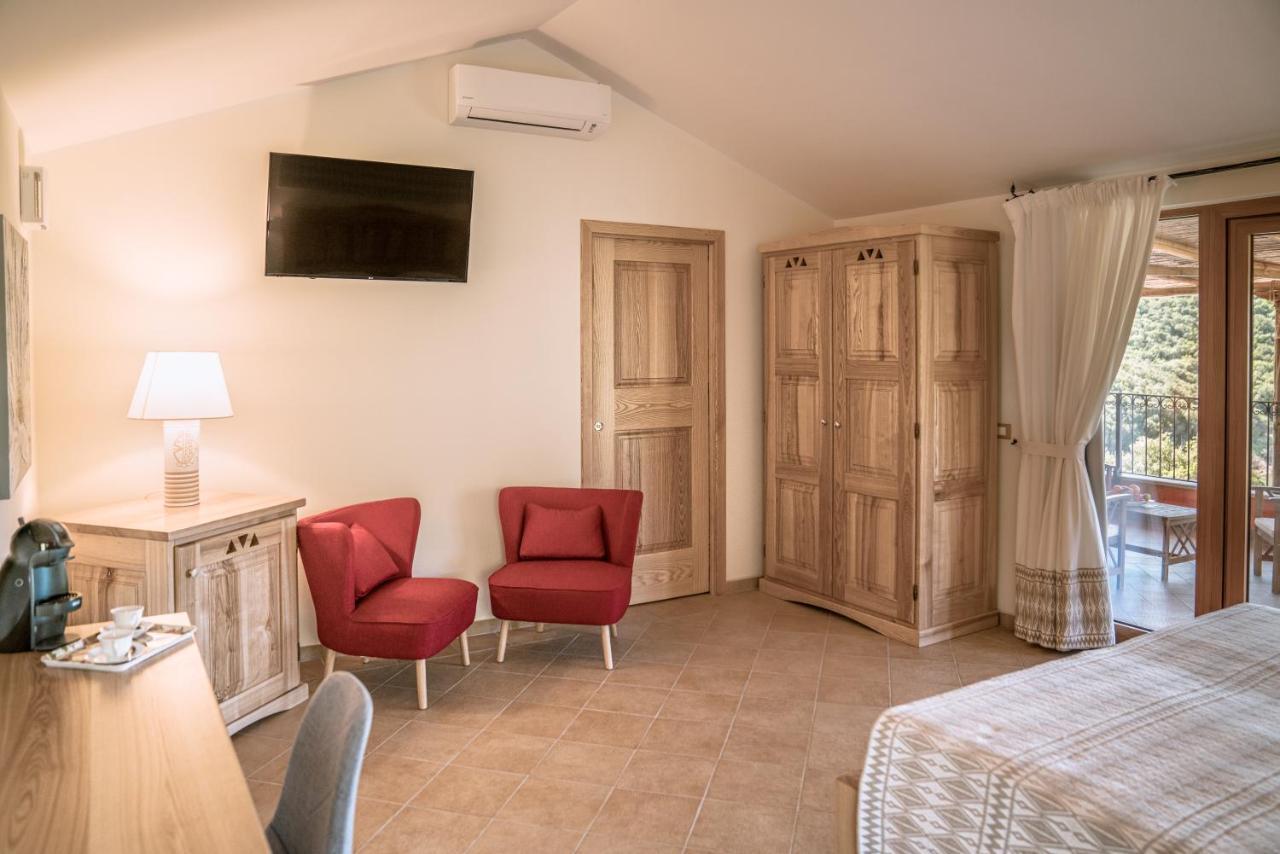 Hotel Aldiola Country Resort Sant’Antonio di Gallura Exterior foto
