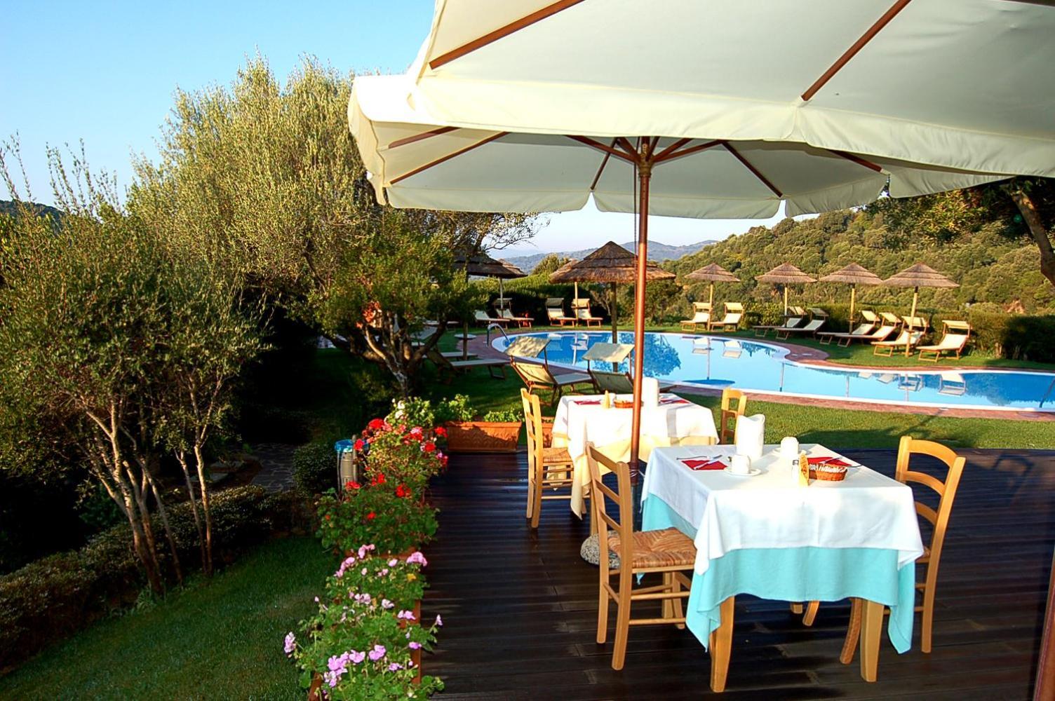Hotel Aldiola Country Resort Sant’Antonio di Gallura Exterior foto