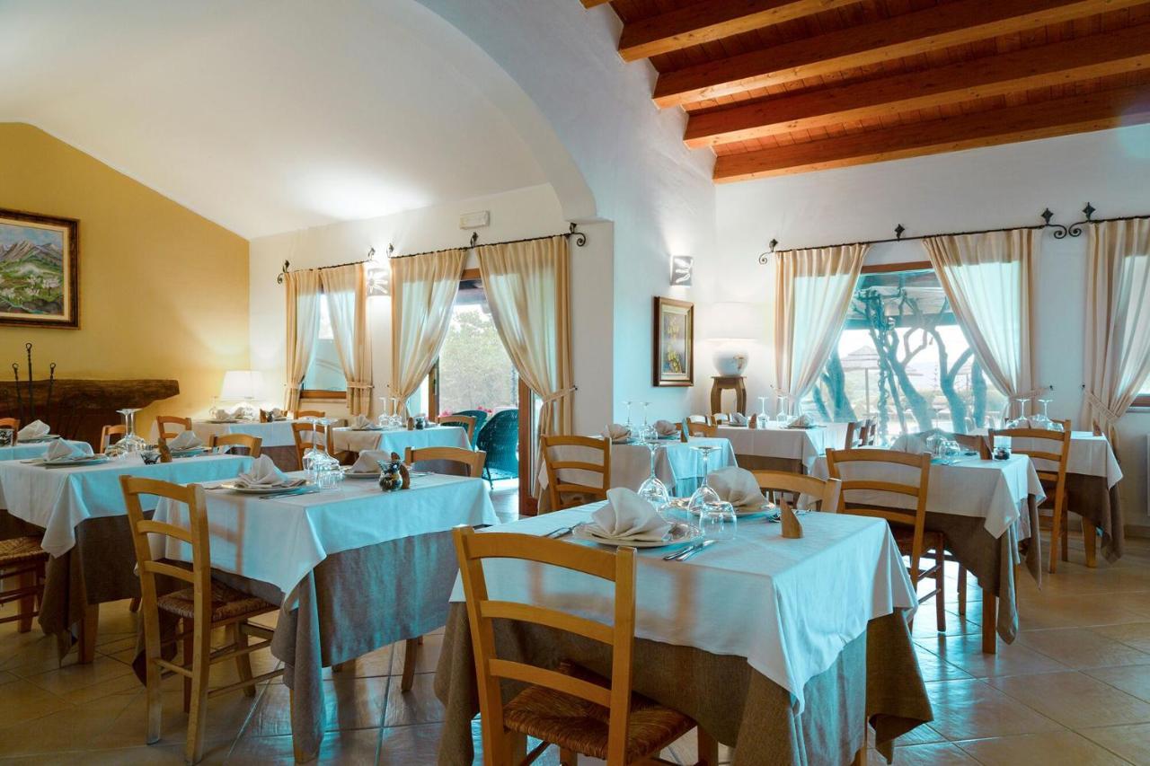Hotel Aldiola Country Resort Sant’Antonio di Gallura Exterior foto
